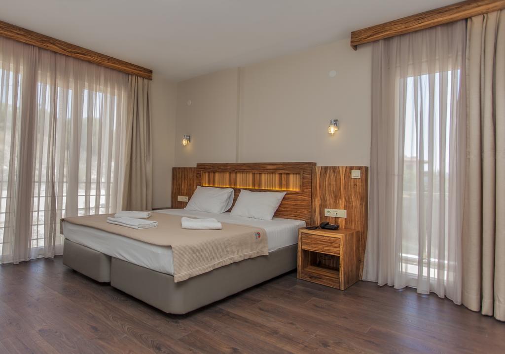 My Solmaz Hotel Çeşme Zewnętrze zdjęcie